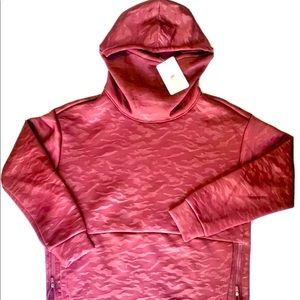 Fabletics Lotta Cocoon Hoodie Cherry Maroon Camo